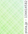 縦の背景　グラデーションと白のチェック柄　緑 134414582