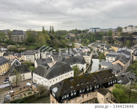 ルクセンブルク市:その古い街並みと要塞群 ルクセンブルク市:その古い街並みと要塞群 134415648