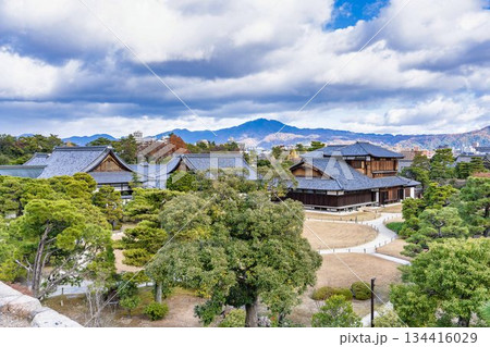 晩秋の二条城 本丸御殿 京都市中京区 晩秋の二条城 本丸御殿 京都市中京区 134416029