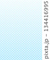 縦の背景　細かいドットのパターンとグラデーション　水色 134416995