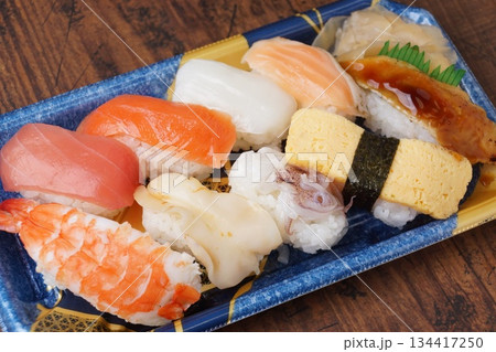 握り寿司の盛合せ 寿司弁当 握り寿司の盛合せ 寿司弁当 134417250