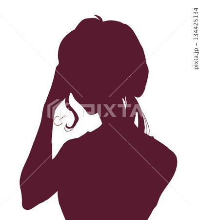 頭に手を当てる女性　溜息　シルエット 134425134