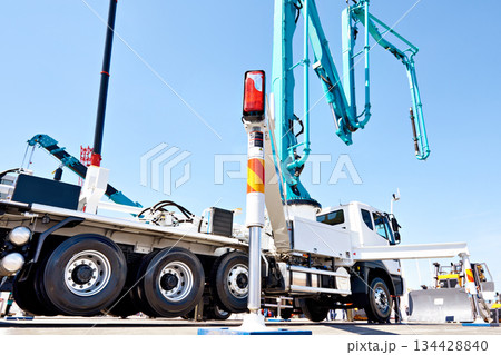 Hydraulic support for truck concrete pump 134428840
