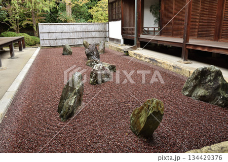 龍吟庵東庭 不離の庭(京都市東山区) 龍吟庵東庭 不離の庭(京都市東山区) 134429376