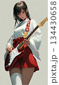 楽器女子034 巫女風衣装でギターを演奏する女性イラスト 134430658