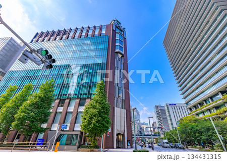東京　中央区　京橋の都市風景　京橋交差点付近 134431315