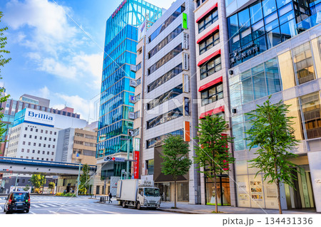 東京 中央区 銀座の都市風景 銀座一丁目交差点付近 東京 中央区 銀座の都市風景 銀座一丁目交差点付近 134431336