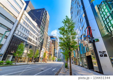 東京 中央区 銀座の都市風景 銀座一丁目交差点付近 東京 中央区 銀座の都市風景 銀座一丁目交差点付近 134431344