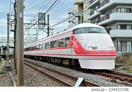 鉄道　私鉄・東武伊勢崎線　特急けごん12号　109F 100系 134433196