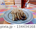 ドイツの伝統料理 ソーセージとザワークラウト 134434168