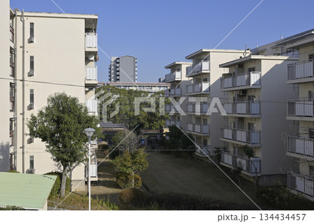 千里ニュータウン古江台（大阪府吹田市）の府営千古江台住宅 134434457