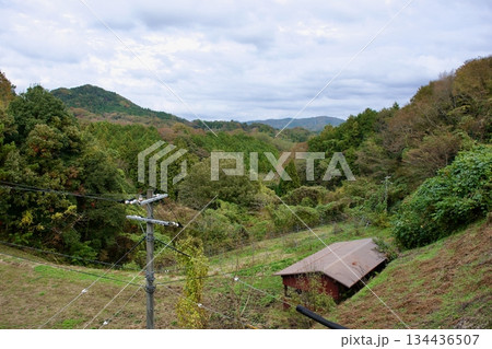 晩秋の農村風景 晩秋の農村風景 134436507