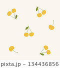 シンプルな手描き黄色いさくらんぼのシームレスパターン 134436856