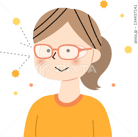 花粉保護メガネをした女の子 134437141