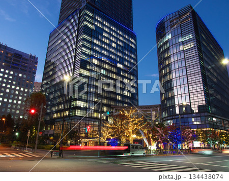 イルミネーションが美しい、ワテラス - WATERRAS の夕景 都市景観(2025年12月) イルミネーションが美しい、ワテラス - WATERRAS の夕景 都市景観(2025年12月) 134438074