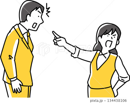 男性を指さして非難する女性 男性を指さして非難する女性 134438106