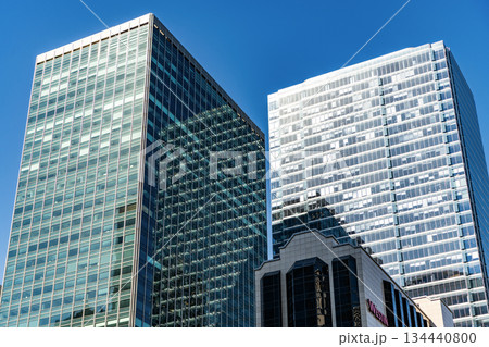 Chicago, Illinois, USA - October 08, 2024: Glass skyscraper. City architecture. Architecture of business building. Perspective city skyscraper. Business skyscraper building. Architectural building Chicago, Illinois, USA - October 08, 2024: Glass skyscraper. City architecture. Architecture of business building. Perspective city skyscraper. Business skyscraper building. Architectural building 134440800