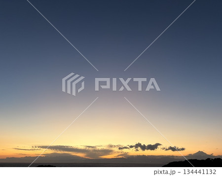 江ノ島から望む美しい夕焼け空 江ノ島から望む美しい夕焼け空 134441132