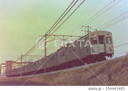 東急、初代7000系7024ほかの6両、日吉ー綱島、1979年12月29日 134441481