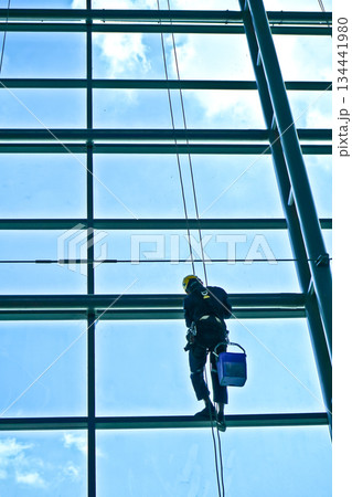 extreme work cleaning airport windows at height extreme work cleaning airport windows at height 134441980