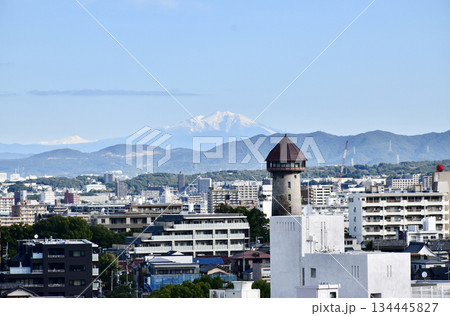 青空と東山給水塔と御嶽山の眺望 青空と東山給水塔と御嶽山の眺望 134445827