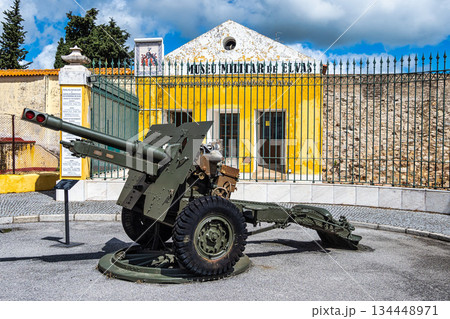An old cannon in front of the Military museum in Elvas, Portugal 134448971