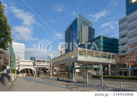 東京都、山手線の田町駅東口 134450906