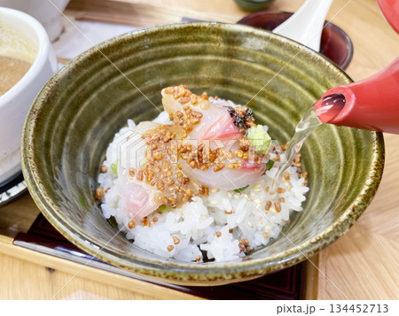 鯛茶漬け 134452713