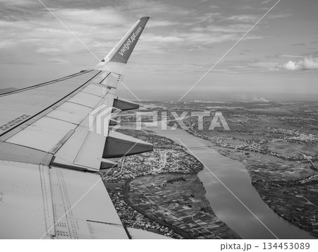 ベトナムの空 134453089