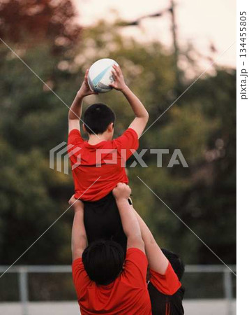 サッカー　ラグビー　クラブ　ストレッチ 134455805