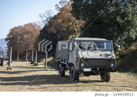 73式中型トラック 73式中型トラック 134459913
