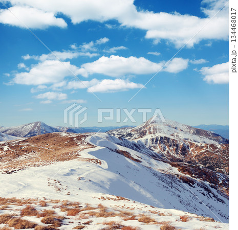 mountain 134468017