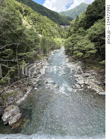 南アルプスの源流　野呂川の流れ 134472991