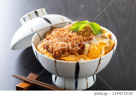 カツ丼 カツ丼 134473510