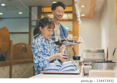 family trip　撮影協力：伊東小涌園 134473932