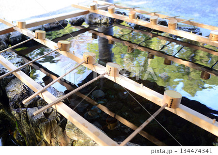 伊勢神宮外宮の手水舎-2 134474341