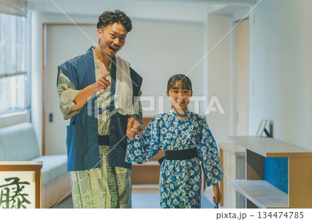 family trip　撮影協力：伊東小涌園 134474785