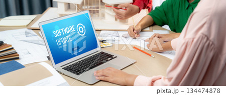 Software update on computer for brisk version of device software 134474878