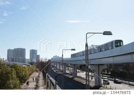 市場前-有明テニスの森間を走行する新交通ゆりかもめ 市場前-有明テニスの森間を走行する新交通ゆりかもめ 134476973