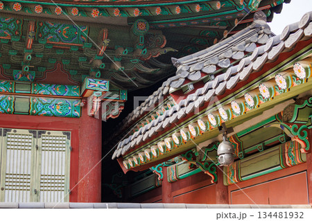 韓国の宮廷の秋の景色 韓国の宮廷の秋の景色 134481932