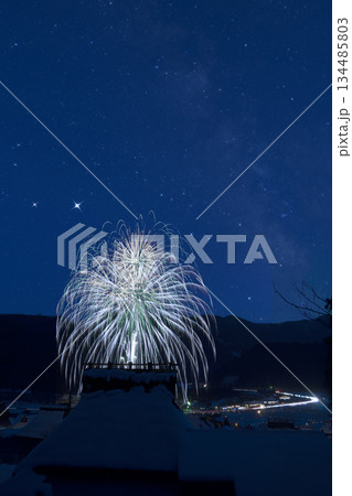かやぶきの里 花火 かやぶきの里 花火 134485803