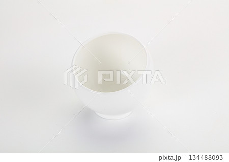 Empty gravy pot for sauce 134488093