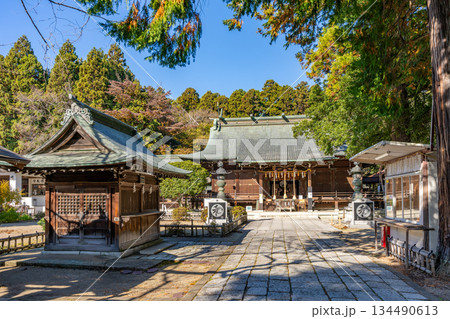 青葉神社拝殿 近代的な社頭景観 青葉神社拝殿 近代的な社頭景観 134490613
