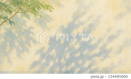 木漏れ日と葉の影が描かれた優しい水彩イラスト 134495000