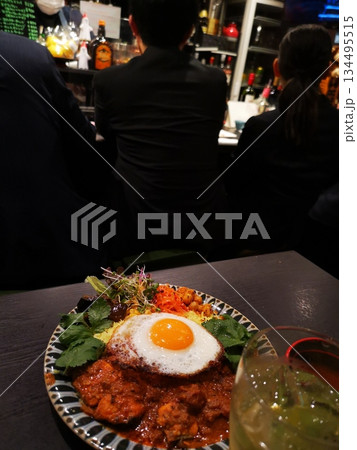 神田カレー街のバーの〆のカレーライス 134495515