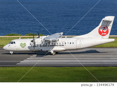 日本トランスオーシャン航空羽田タキシング 134496179