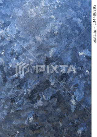 硝子窓で発達した氷の結晶 硝子窓で発達した氷の結晶 134496295