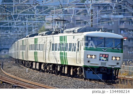 東海道本線　真鶴　JR東日本　185系　C2編成（大宮）　踊り子 134498214