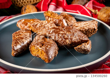 Honey gingerbread cookies. Honey gingerbread cookies. 134500260