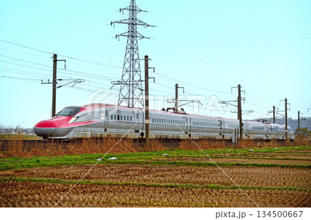 奥羽本線　秋田－四ツ小屋　JR東日本　E6系（秋田）　こまち 134500667